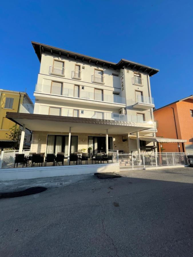 Hotel Alex Rimini Esterno foto