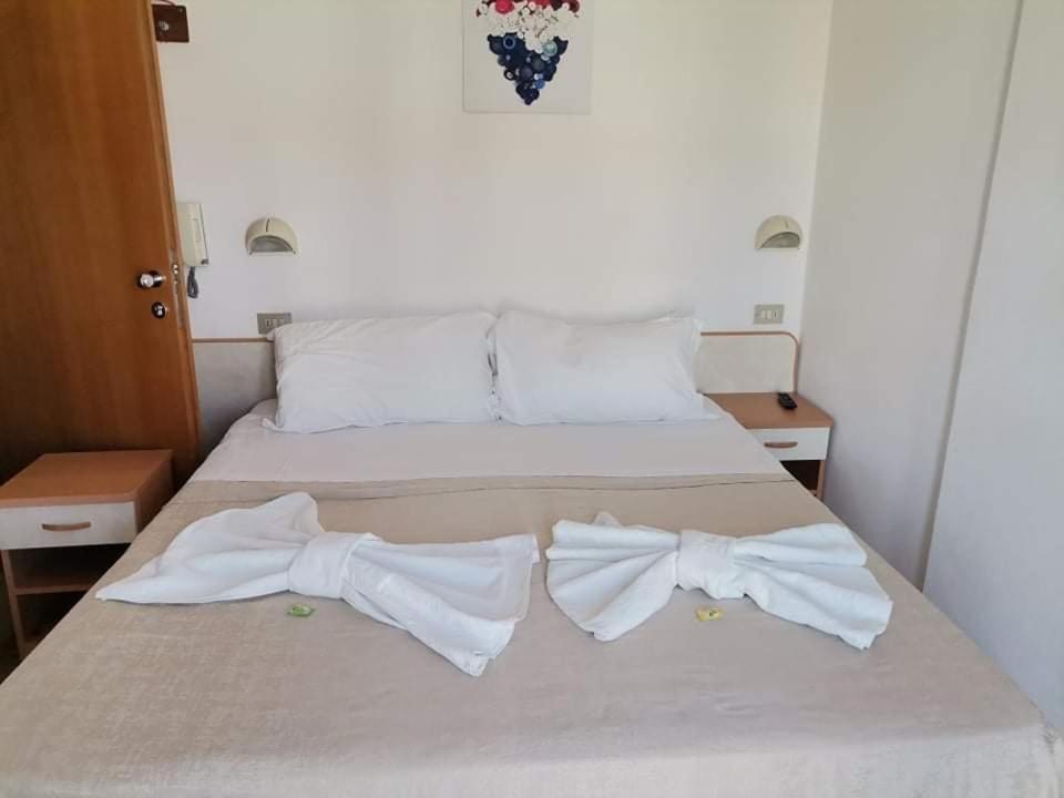 Hotel Alex Rimini Esterno foto