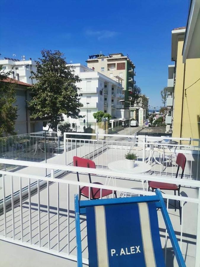 Hotel Alex Rimini Esterno foto