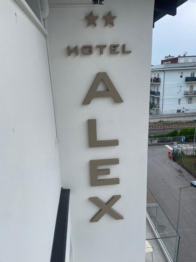 Hotel Alex Rimini Esterno foto